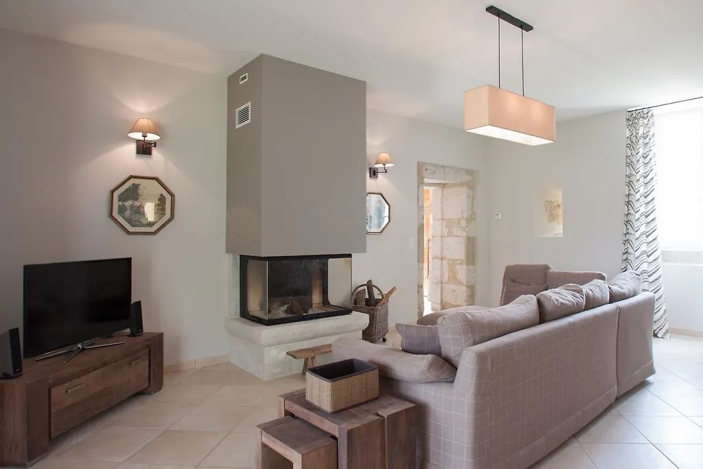 Holiday home Gite Domaine De Nazere Avezan