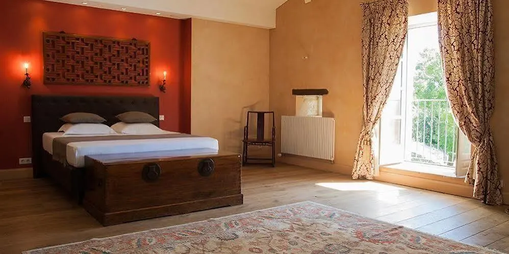 Gite Domaine De Nazere Avezan 0*,  France